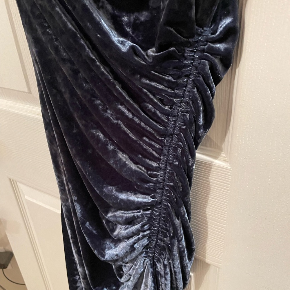 DKNY Velvet Off-Shoulder Dress Size 6 - Picture 4 of 5